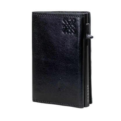 black minimalist leather wallet Classè front view premium black leather minimalist wallet design elegant black leather wallet genuine texture slim black leather wallet men minimalist design black minimalist leather wallet on surface Classè luxury black leather wallet texture detail compact black leather wallet elegant design modern minimalist black leather wallet design premium black leather wallet men style Classè black leather wallet premium finish