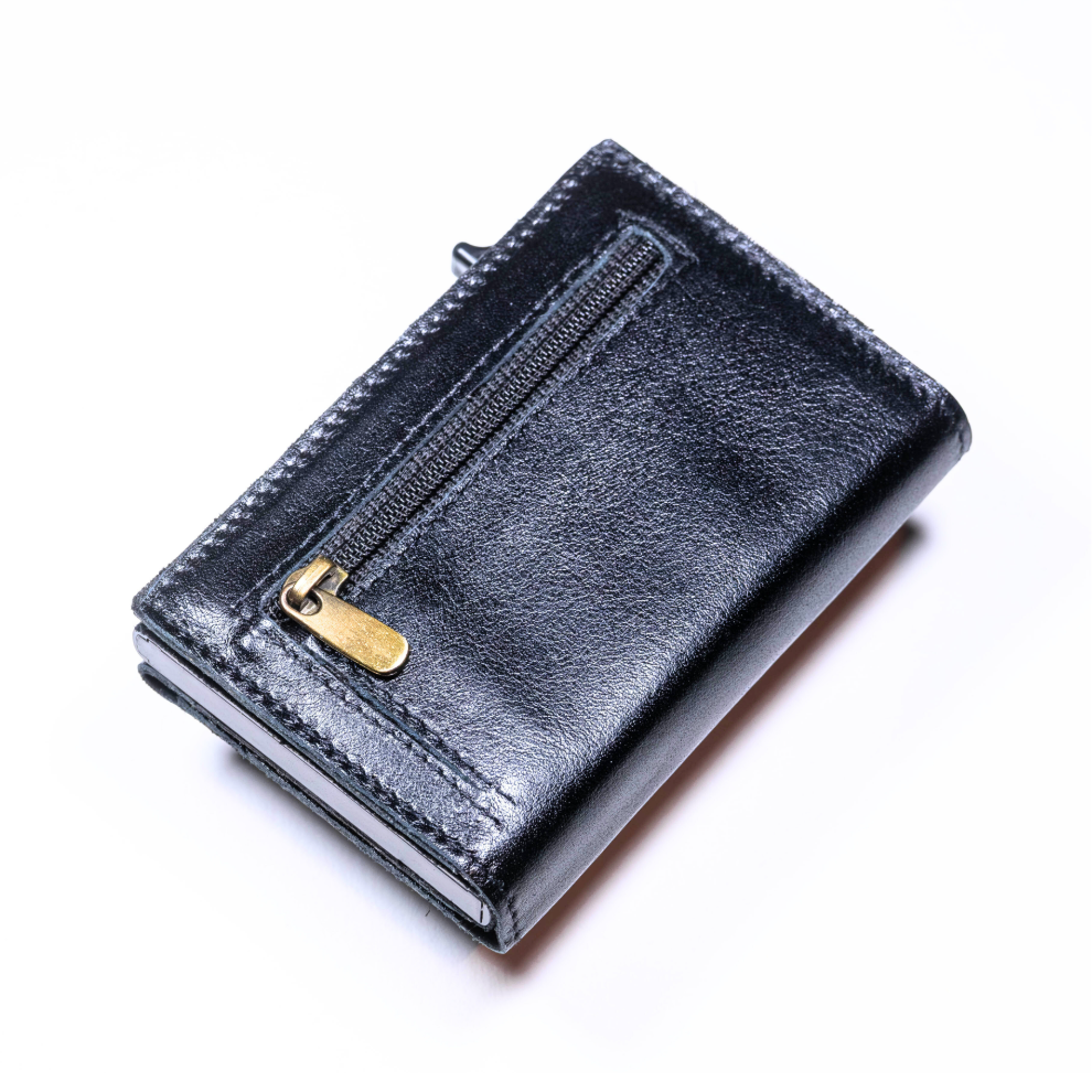 black minimalist leather wallet Classè front view premium black leather minimalist wallet design elegant black leather wallet genuine texture slim black leather wallet men minimalist design black minimalist leather wallet on surface Classè luxury black leather wallet texture detail compact black leather wallet elegant design modern minimalist black leather wallet design premium black leather wallet men style Classè black leather wallet premium finish